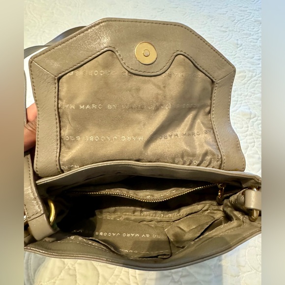 MARC BY MARC JACOB GRAY CROSSBODY - Picture 6 of 6